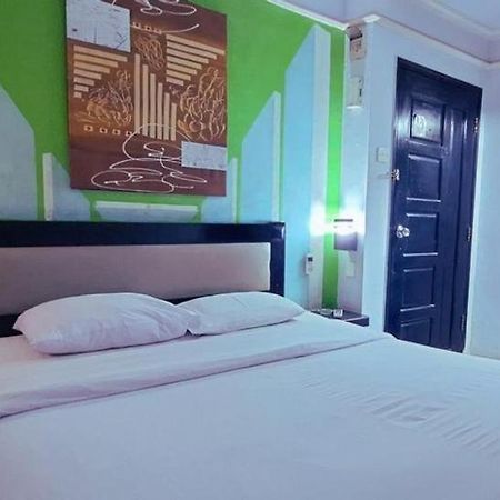 Hotel K77 Dumai Eksteriør billede